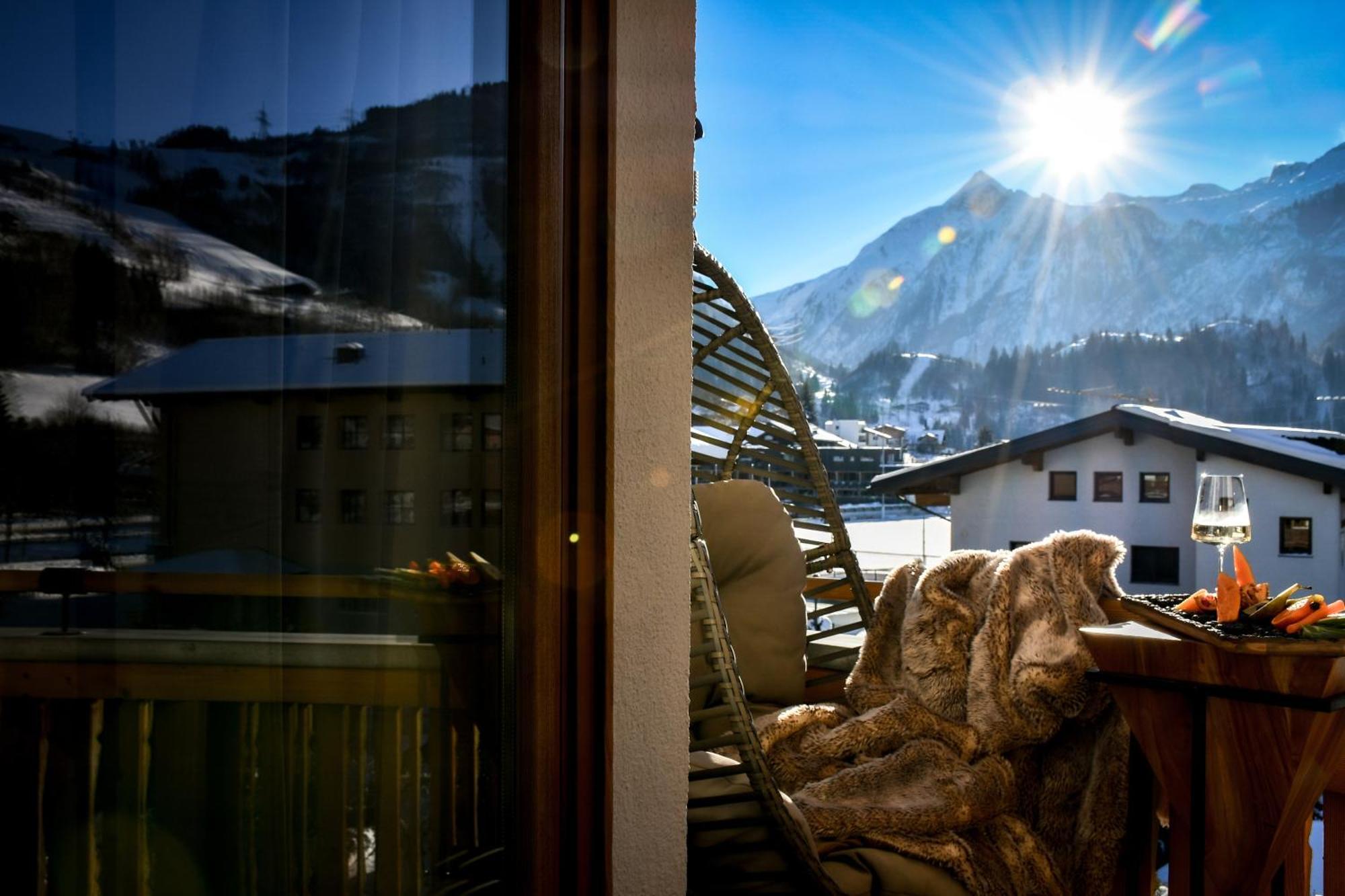 Boutique Hotel Pinzgauerhof Kaprun Exterior photo